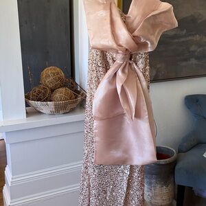 Elegant Sequin Prom Dress with Bow